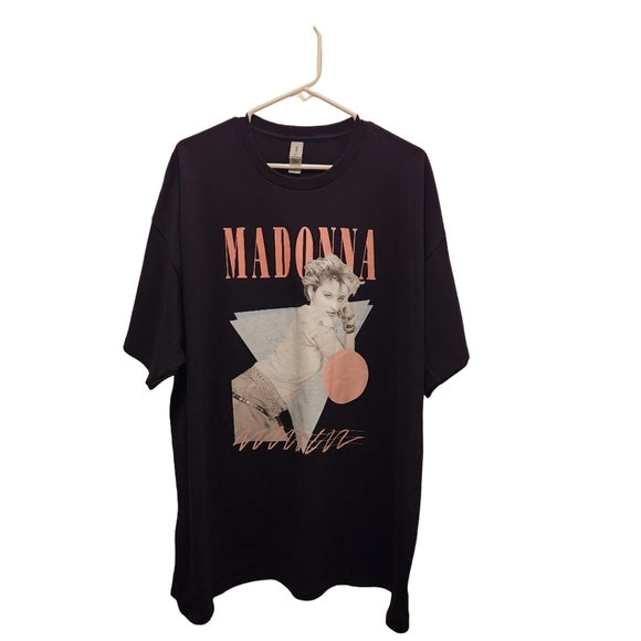 Gildan Tops - Madonna Tee